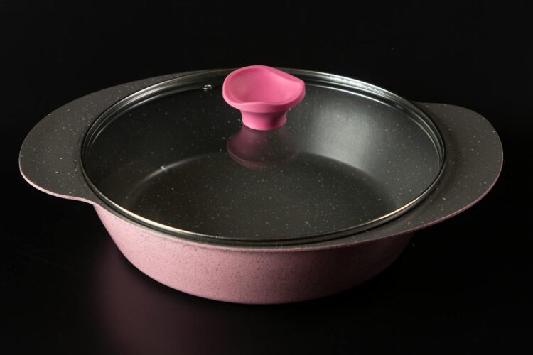 Aangebrande rvs pan schoonmaken doe je zo: tips voor een blinkende pan